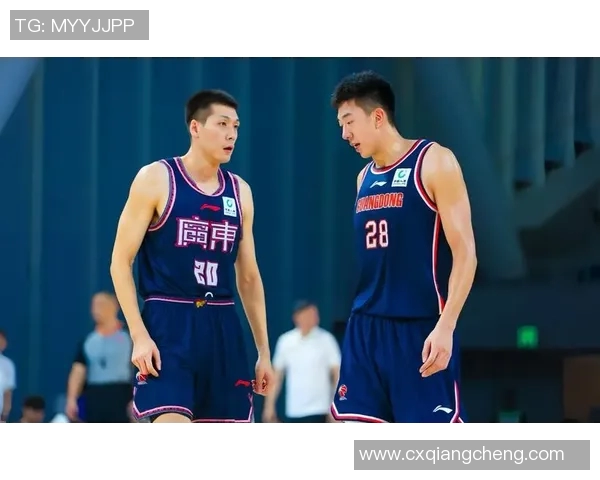 胡明轩谈季后赛策略强调篮板防守与细节的重要性